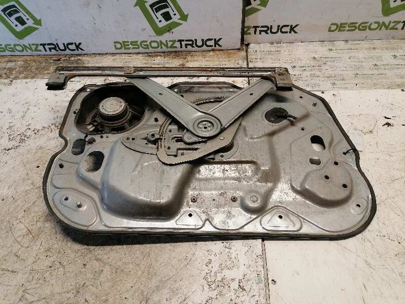 Recambio de elevalunas delantero derecho para ford focus c-max (cap) ambiente (d) referencia OEM IAM 3M51R203A28BP  