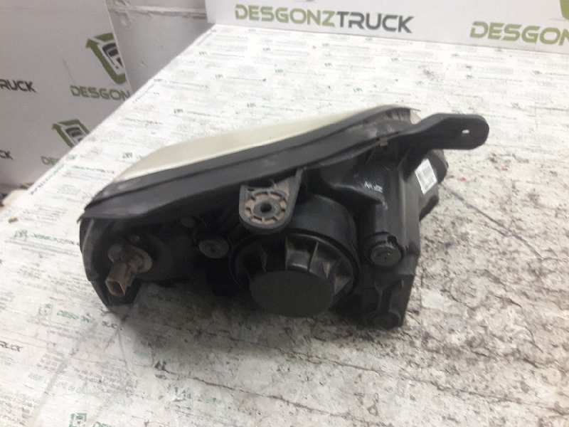 Recambio de faro izquierdo para kia rio ipanema berlina referencia OEM IAM   