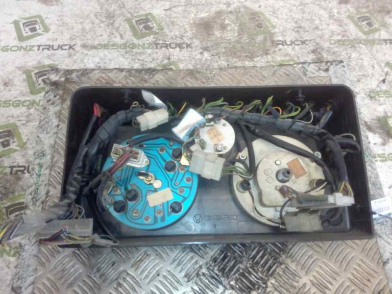 Recambio de cuadro instrumentos para nissan trucks l35.09 ... referencia OEM IAM   