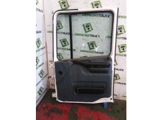 Recambio de puerta delantera derecha para daf serie 95 xf .xxx 12.6 diesel referencia OEM IAM    2