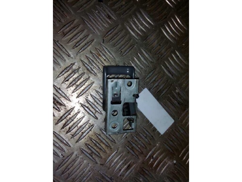 Recambio de maneta interior delantera izquierda para nissan cabstar 01.04  cabina simple cabina individual referencia OEM IAM   