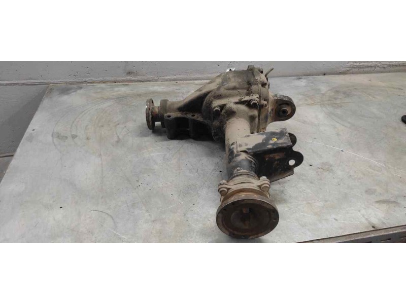 Recambio de grupo diferencial delantero para nissan pick-up (d22) td doble cabina 4x4 referencia OEM IAM 972385116045  