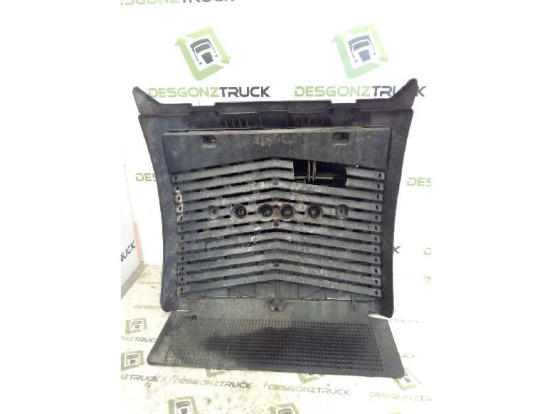 Recambio de guardabarros trasero derecho para man tgx 18.xxx fg / 4x2 bl xl referencia OEM IAM   