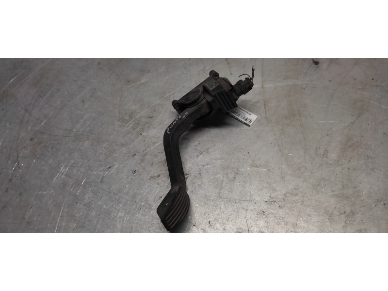 Recambio de potenciometro pedal para fiat punto berlina (188) 1.9 jtd elx referencia OEM IAM 0281002325  