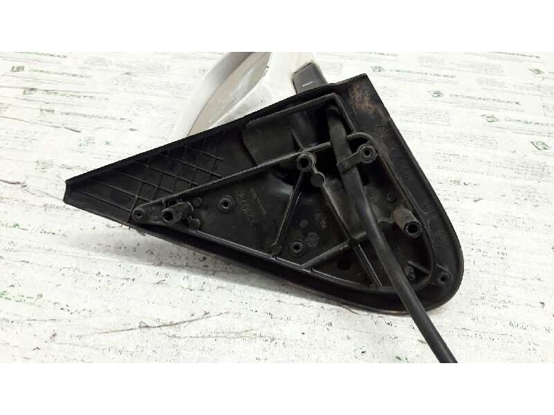 Recambio de retrovisor derecho para volkswagen polo berlina (6n1) básico referencia OEM IAM E9020098 MANUAL 