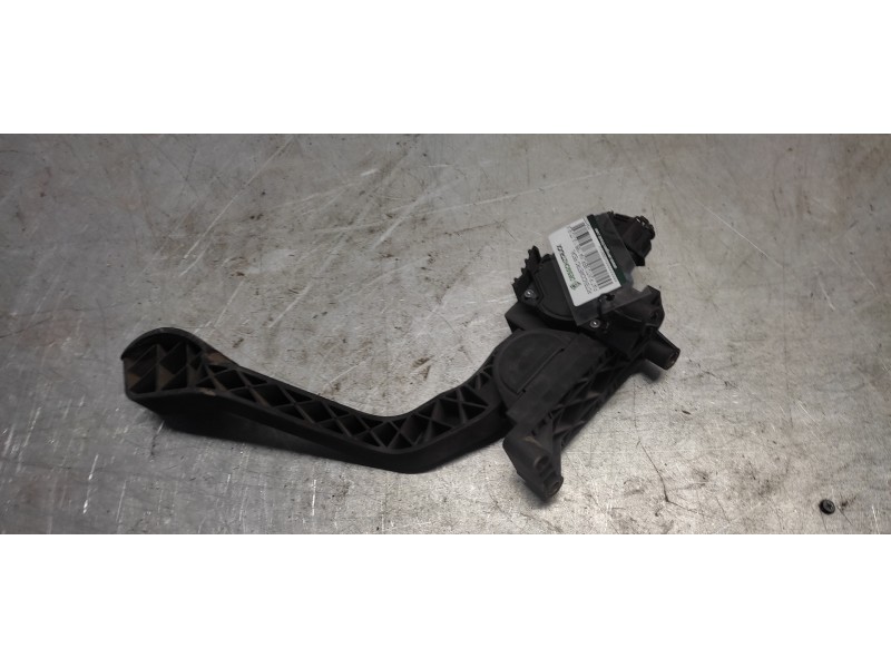 Recambio de potenciometro pedal para fiat punto berlina (188) 1.9 jtd elx referencia OEM IAM 0281002325  