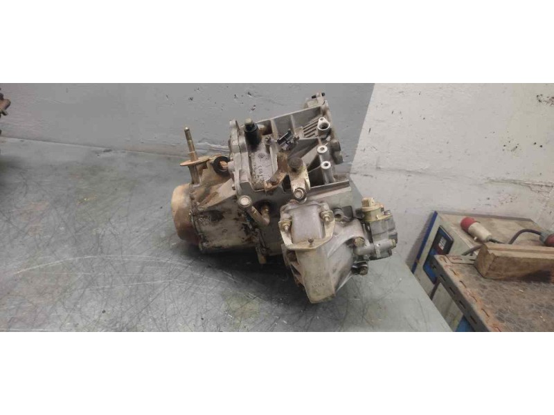 Recambio de caja cambios para peugeot 306 berlina 3/5 puertas (s1) referencia OEM IAM 20TB38  MANUAL