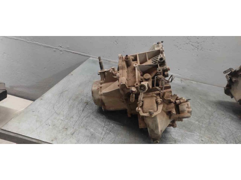 Recambio de caja cambios para citroën xantia berlina 1.9 d armonia referencia OEM IAM 20CM37  