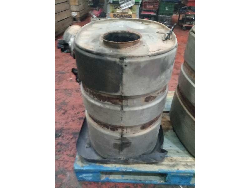 Recambio de catalizador para renault magnum ab 2005 12.8 diesel referencia OEM IAM 7420920706  