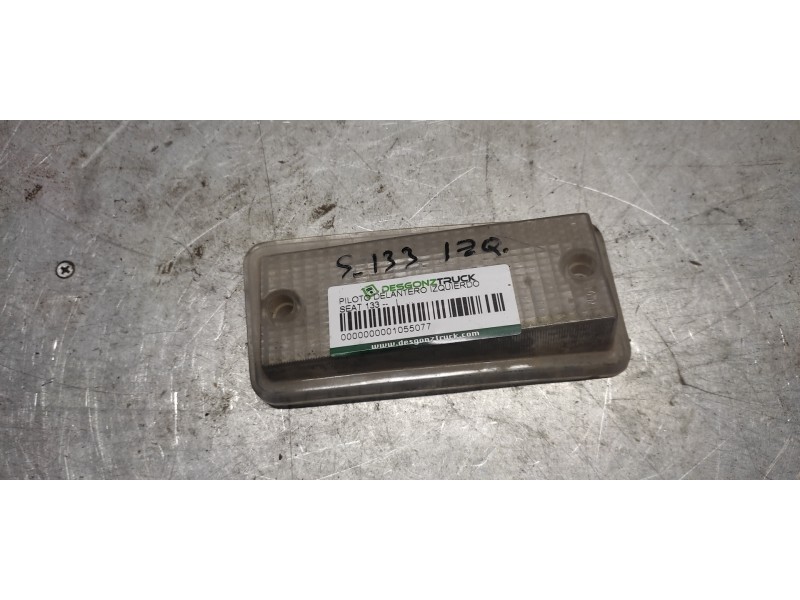 Recambio de piloto delantero izquierdo para seat 133 -- referencia OEM IAM  BLANCO 