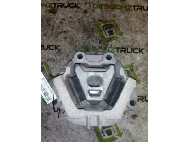 Recambio de soporte motor para renault midlum fg xxx.12    e5 cabina doble referencia OEM IAM   