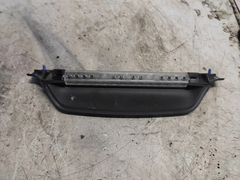 Recambio de luz central de freno para bmw serie 3 compact (e46) 316ti referencia OEM IAM   