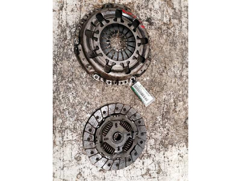 Recambio de kit embrague para ford fiesta (cbk) ambiente referencia OEM IAM   
