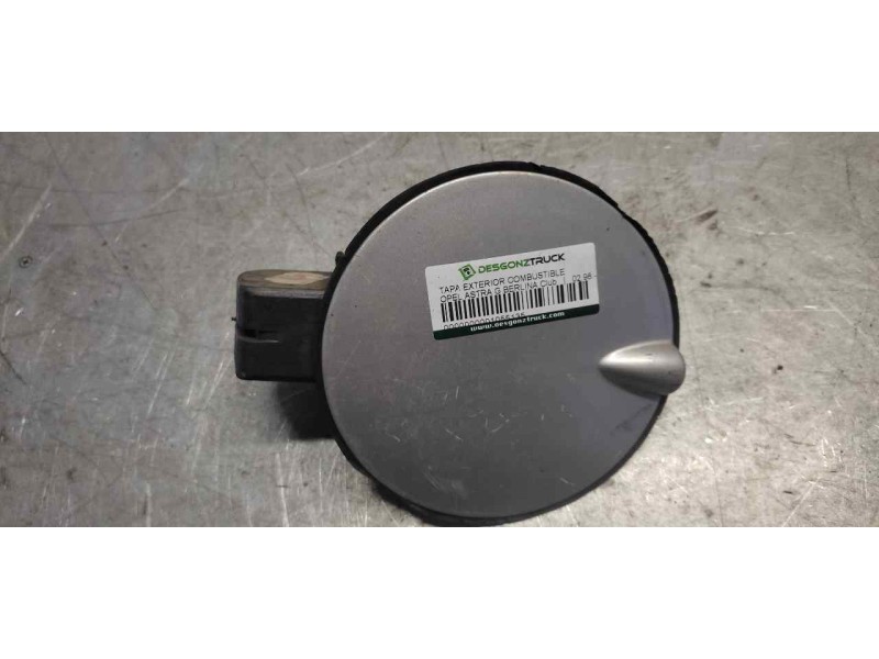Recambio de tapa exterior combustible para opel astra g berlina club referencia OEM IAM   
