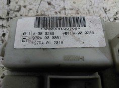 Recambio de caja reles / fusibles para ford focus sportbreak (cap) ghia referencia OEM IAM  97RA012080  2