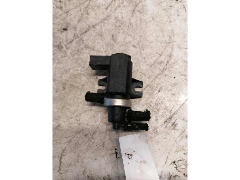 Recambio de valvula aire adicional para volkswagen golf iv berlina (1j1) básico referencia OEM IAM 1J0906627 2 PINS 