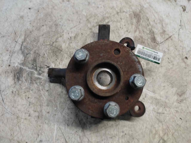 Recambio de mangueta delantera derecha para mercedes-benz vito (w638) combi 110 cdi (638.194) referencia OEM IAM   