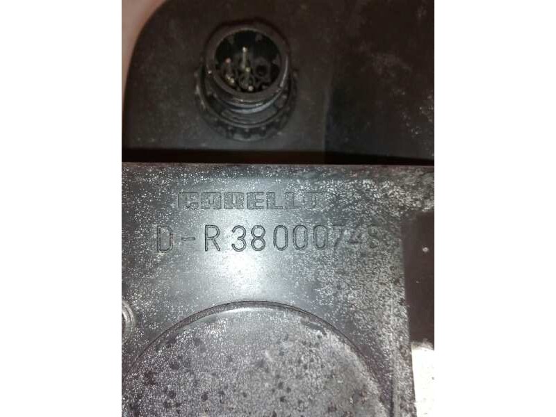 Recambio de faro derecho para mercedes trucks bus ..... referencia OEM IAM R38000748  
