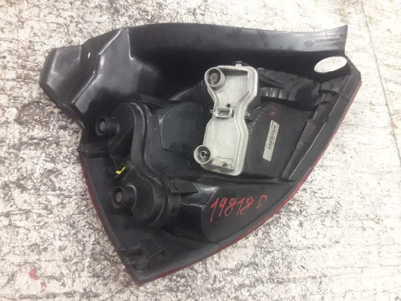 Recambio de piloto trasero derecho para renault megane ii berlina 5p authentique referencia OEM IAM   