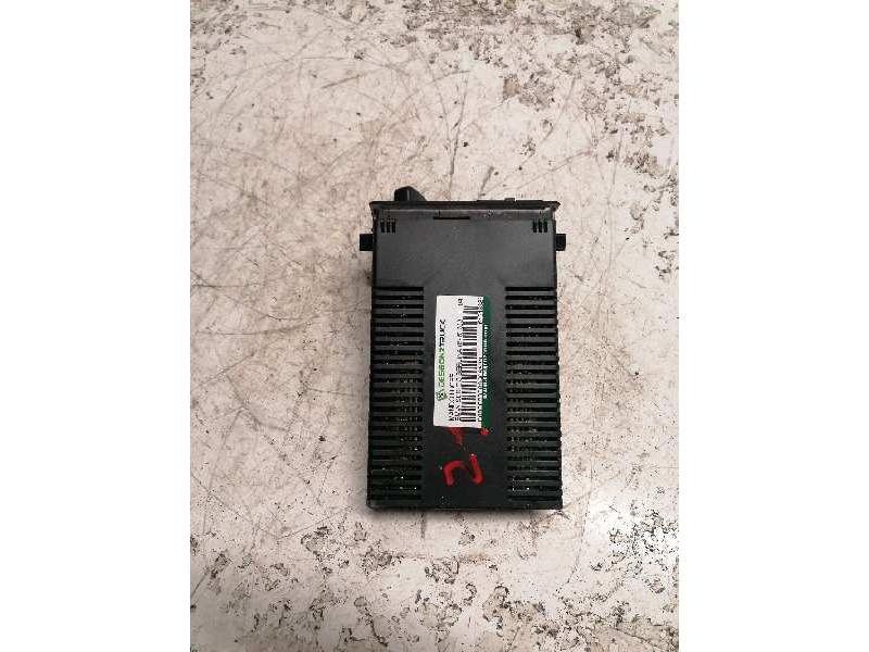 Recambio de mando luces para bmw serie 3 berlina (e46) 323i referencia OEM IAM 61318383226  