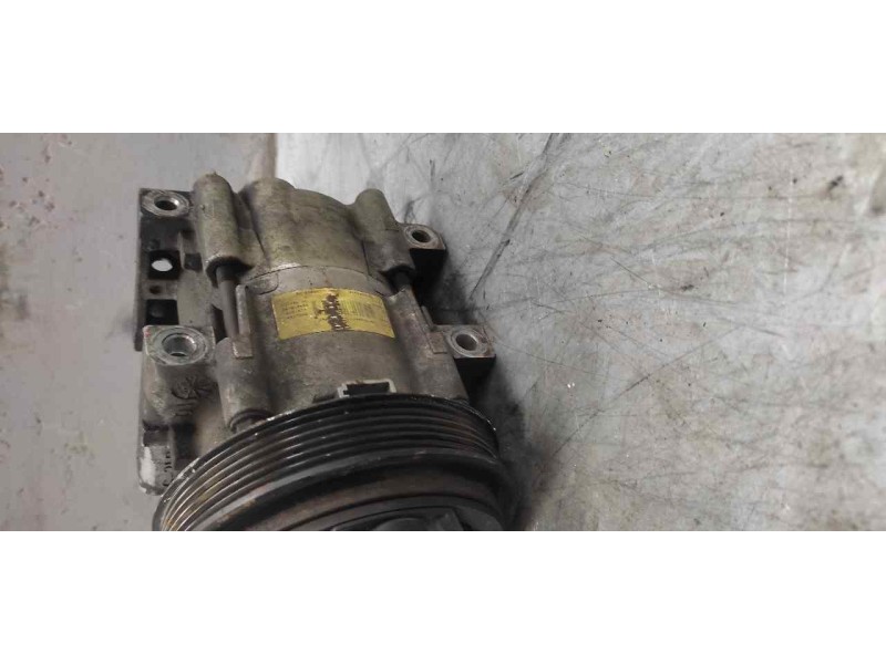 Recambio de compresor aire acondicionado para ford fiesta berlina básico referencia OEM IAM 96FW19D629AE  