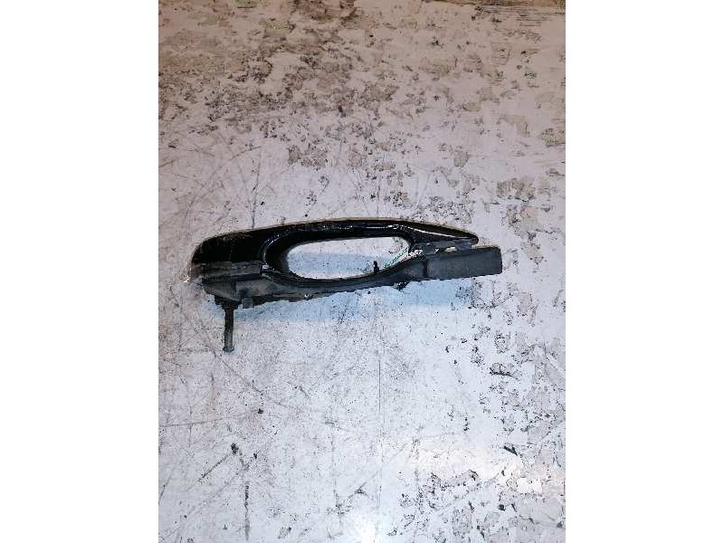 Recambio de maneta exterior delantera izquierda para bmw serie 3 berlina (e46) 323i referencia OEM IAM 51218216121  