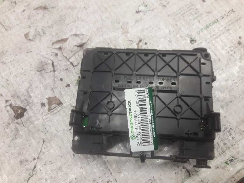 Recambio de caja reles / fusibles para peugeot 206 sw xs referencia OEM IAM 9643498680 BSM 