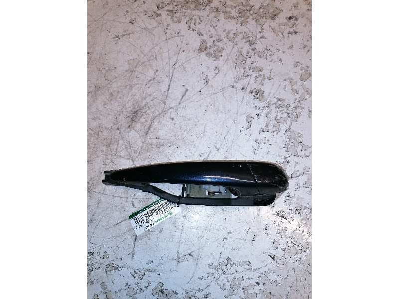 Recambio de maneta exterior trasera derecha para bmw serie 3 berlina (e46) 323i referencia OEM IAM 51218216122  