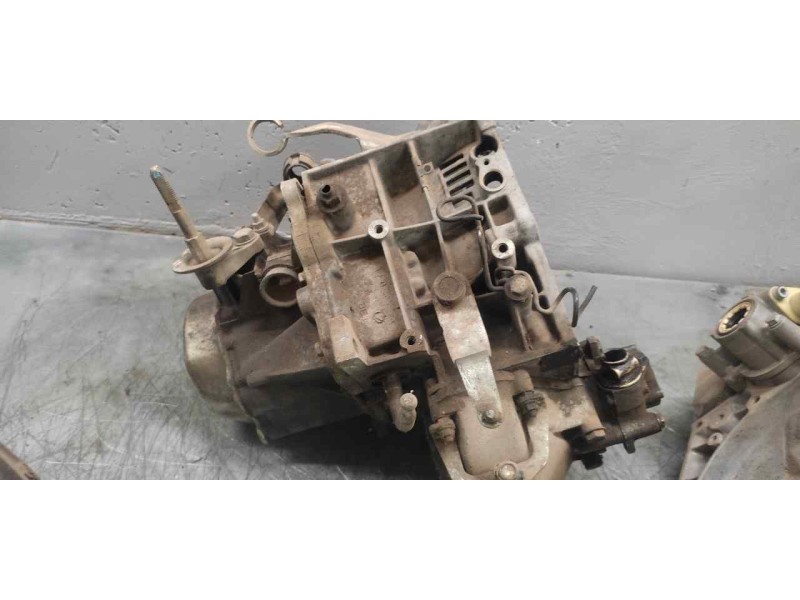 Recambio de caja cambios para citroën xantia berlina 1.9 turbodiesel referencia OEM IAM 20CL68  