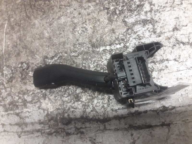 Recambio de mando limpia para volkswagen golf iv berlina (1j1) básico referencia OEM IAM 4B0953503H 6/4/4 PINS 