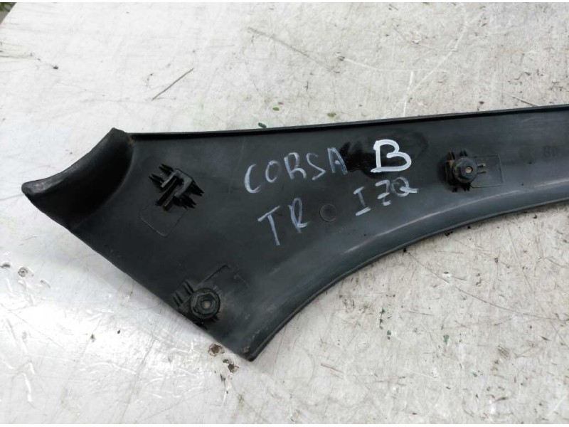 Recambio de aletin trasero izquierdo para opel corsa b eco referencia OEM IAM 90388701  