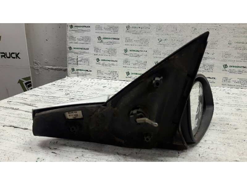 Recambio de retrovisor derecho para opel vectra b berlina básico referencia OEM IAM 0510411 MANUAL 