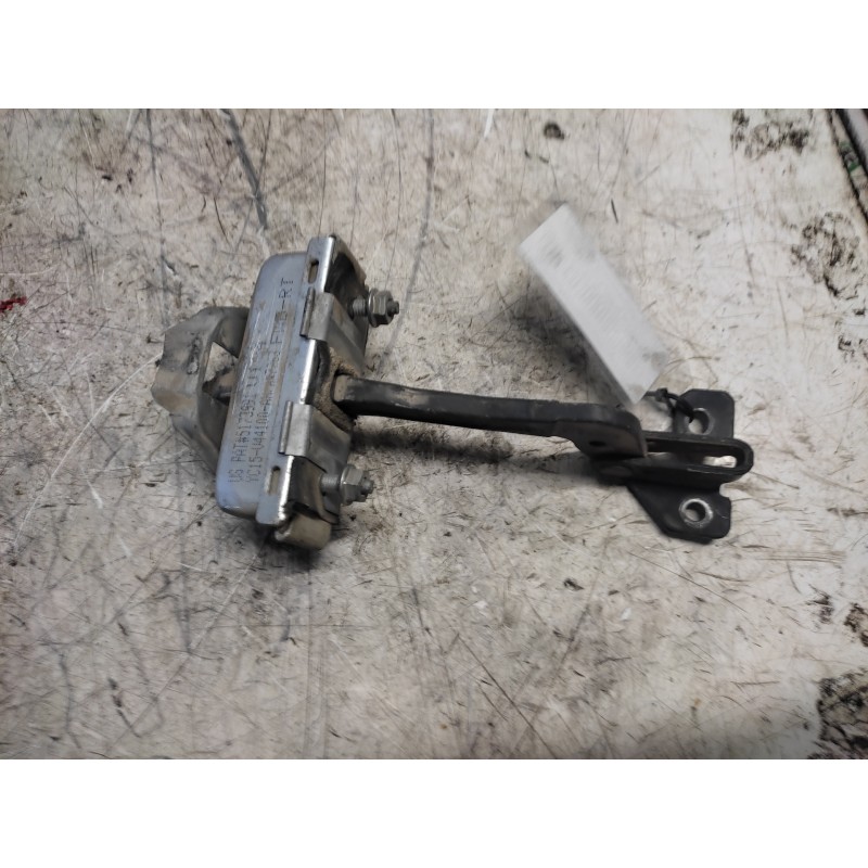 Recambio de retenedor puerta para ford transit combi ´06 2.2 tdci cat referencia OEM IAM YC15V44100AH  