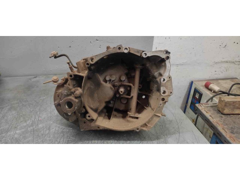 Recambio de caja cambios para peugeot partner (s1) familiar referencia OEM IAM 20TA74  