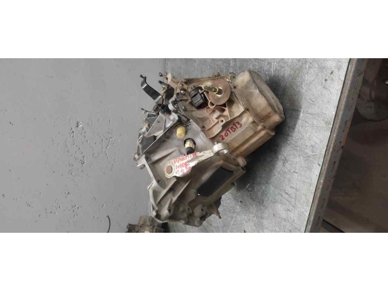 Recambio de caja cambios para peugeot partner (s1) familiar referencia OEM IAM 20TB13  