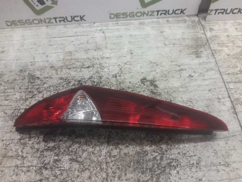 Recambio de piloto trasero izquierdo para fiat punto berlina (188) 1.3 16v multijet feel referencia OEM IAM   