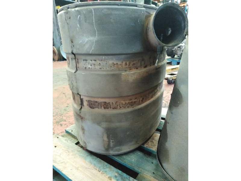 Recambio de catalizador para renault premium route 2006 fas 4x2 larga distancia referencia OEM IAM 7420894956  