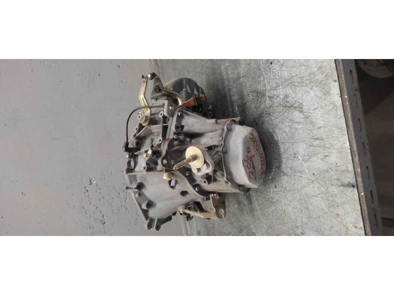Recambio de caja cambios para peugeot 206 berlina 1.9 diesel referencia OEM IAM 20DL74  