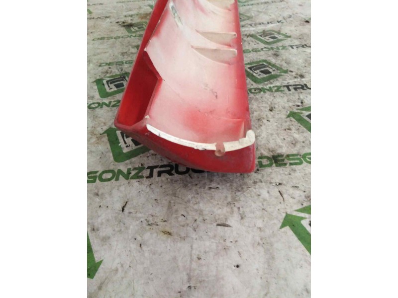 Recambio de deflector derecho para renault trucks g g 220.20 referencia OEM IAM   