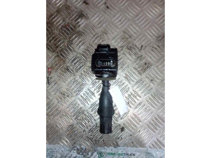 Recambio de mando intermitentes para renault magnum ab 2005 12.8 diesel referencia OEM IAM 5010589561  
