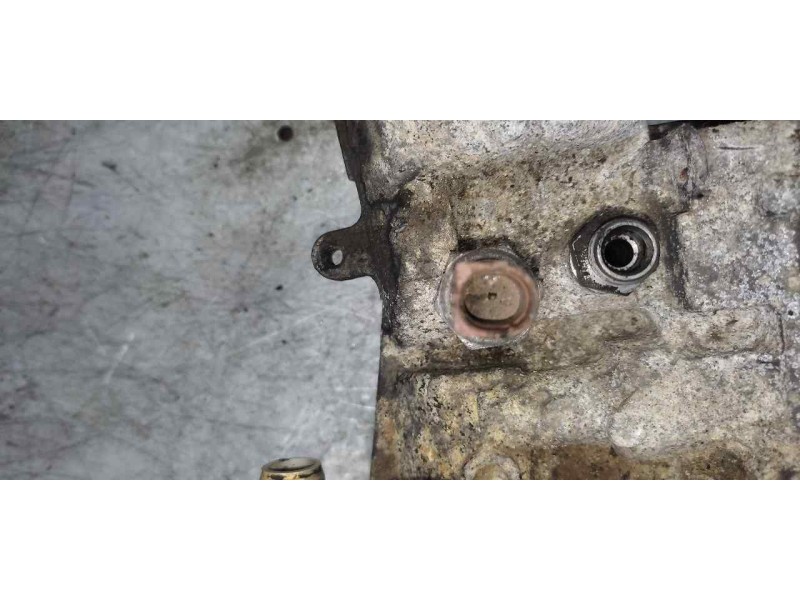 Recambio de soporte filtro aceite para volkswagen passat berlina (3c2) 2.0 tdi referencia OEM IAM 045115389E  