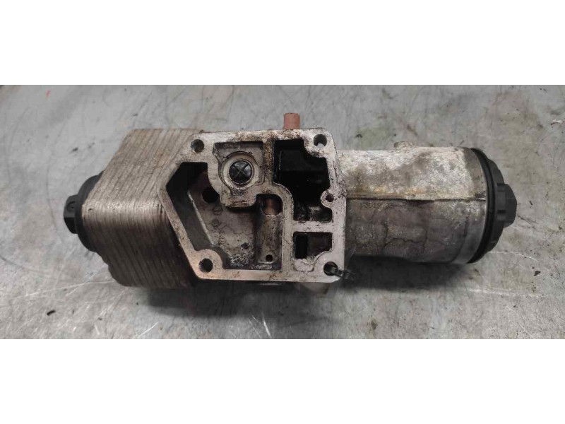 Recambio de soporte filtro aceite para volkswagen passat berlina (3c2) 2.0 tdi referencia OEM IAM 045115389E  