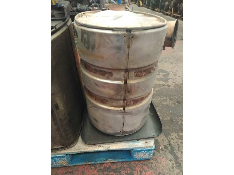 Recambio de catalizador para renault premium route 2006 fas 4x2 larga distancia referencia OEM IAM 7420920724  