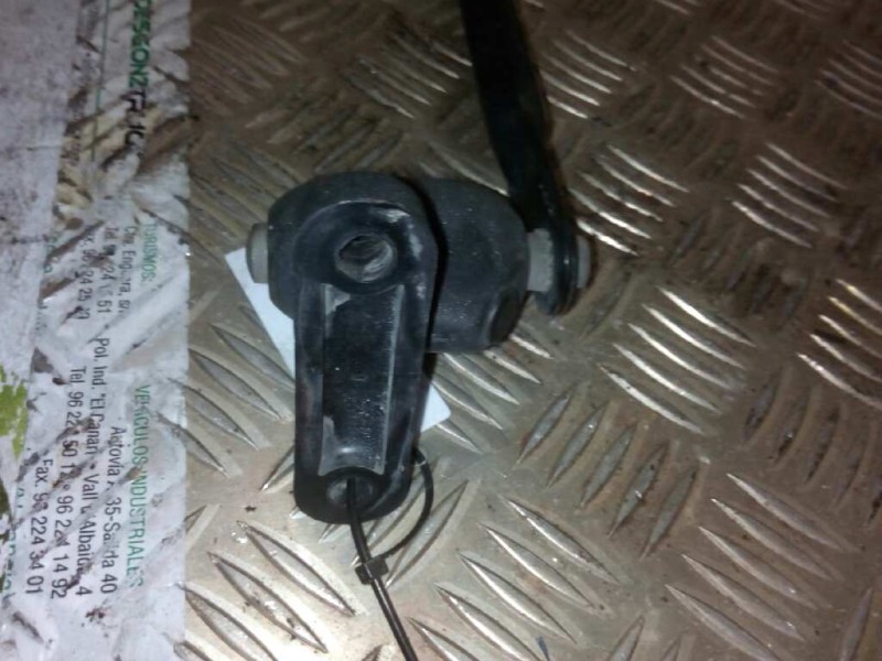 Recambio de brazo retrovisor derecho para nissan trucks l35.09 ... referencia OEM IAM   