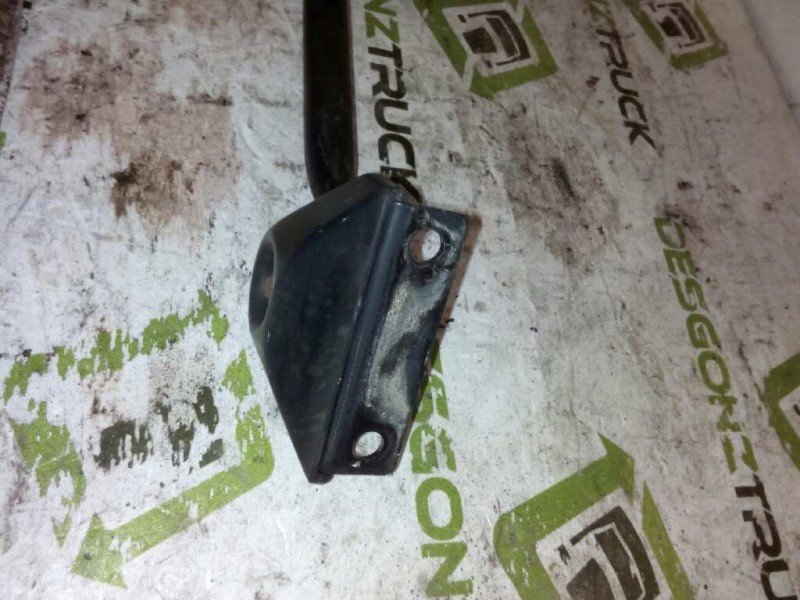 Recambio de brazo retrovisor derecho para nissan trucks l35.09 ... referencia OEM IAM   