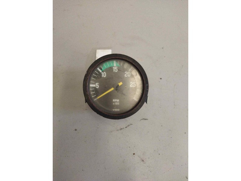 Recambio de cuadro instrumentos para pegaso trucks serie 1200 1223 referencia OEM IAM 3334301640 CUENTA REVOLUCIONES 