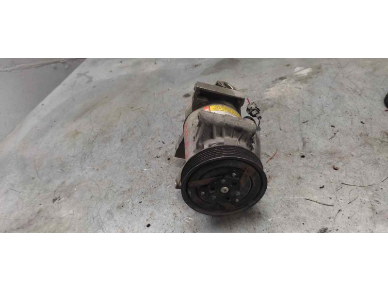 Recambio de compresor aire acondicionado para nissan micra (k11) comfort referencia OEM IAM 926001F701  