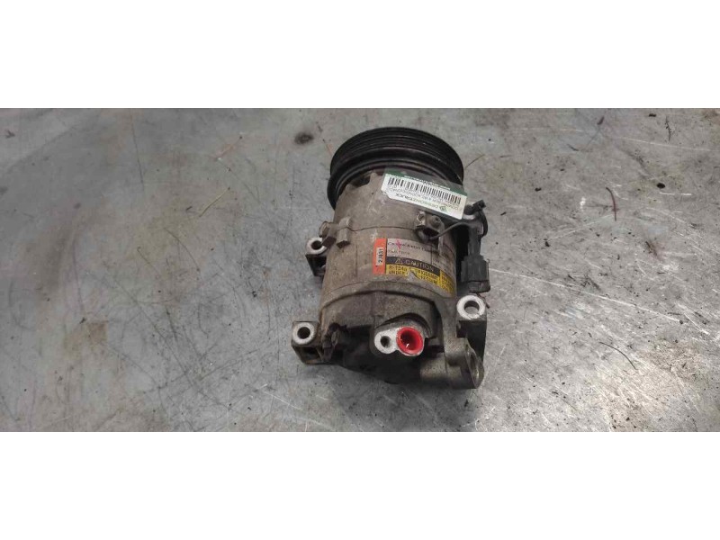 Recambio de compresor aire acondicionado para nissan micra (k11) comfort referencia OEM IAM 926001F701  