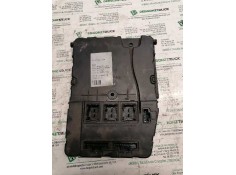 Recambio de caja reles / fusibles para renault megane ii berlina 5p authentique referencia OEM IAM 8200525384 S118400150D 
