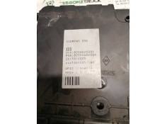 Recambio de caja reles / fusibles para renault megane ii berlina 5p authentique referencia OEM IAM 8200525384 S118400150D  2